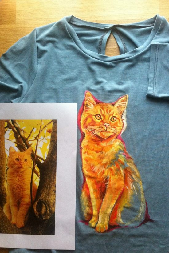 Tricou pictat manual – Rainbow Cat Tricou pictat manual – Rainbow Cat