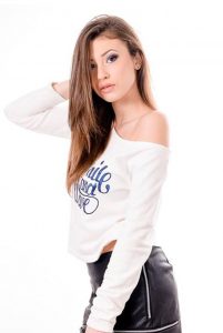 Tricou pictat Smile and Wave